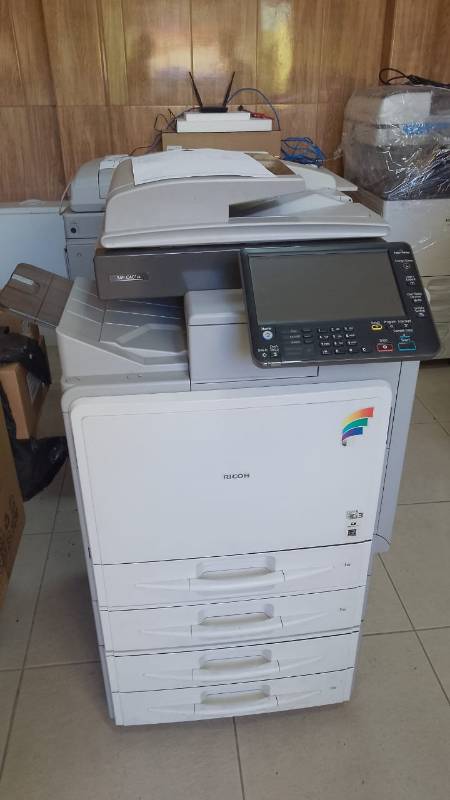 Ricoh MPc401 + Gavetas