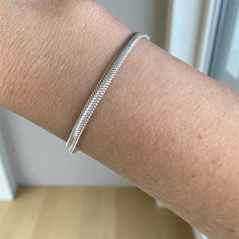 Pulseira Lacraia Média