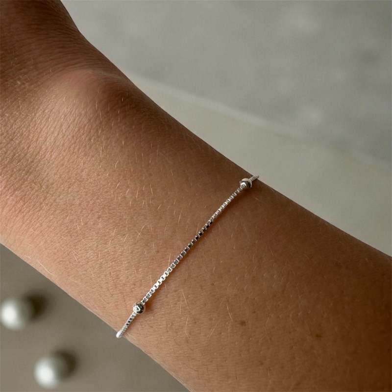 Pulseira Bolinhas Espaçadas